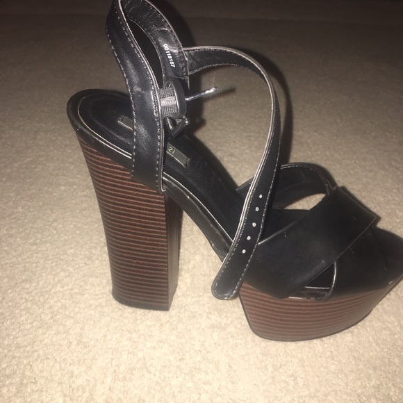 Forever 21 platform chunky heel sandals - Picture 4 of 5